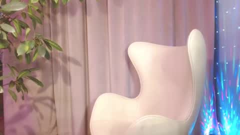 Snapshot of julia_renard chatting on February 2025 10:10:01 AM Julia online show from February 2025 10:10:01 AM