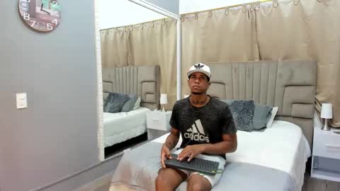 Snapshot of julian_billy chatting on January 2025 05:34:02 PM julian billy online show from January 2025 05:34:02 PM