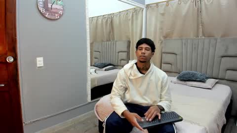 Snapshot of julian_billy chatting on January 2025 11:27:02 AM julian billy online show from January 2025 11:27:02 AM