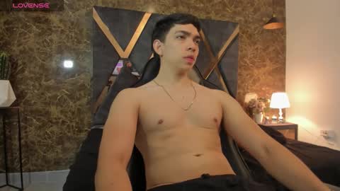 Snapshot of julian_mercier chatting on February 2026 11:55:01 AM JULIAN online show from February 2026 11:55:01 AM