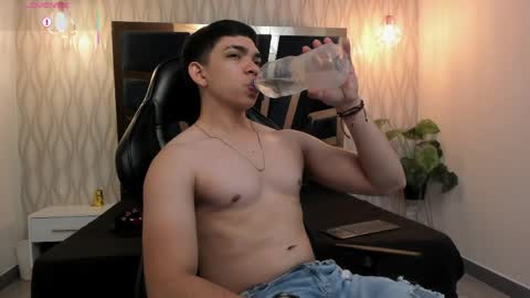 JULIAN  online show from April 2026 02:22:01 PM