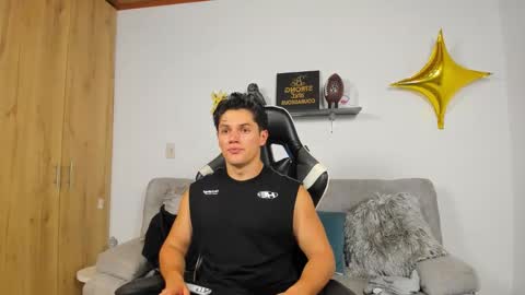 julian_wallace online show from January 2026 10:57:02 PM