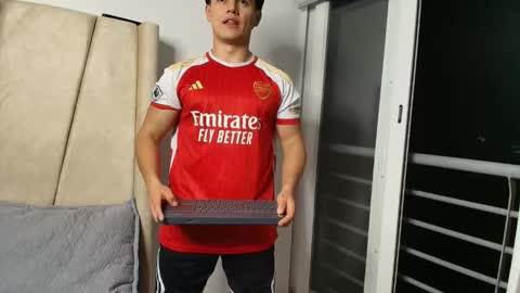 julian_wallace online show from February 2026 01:56:02 AM