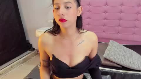 Juliana online show from September 2025 05:47:02 PM