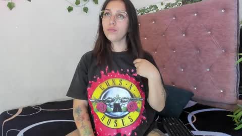 Snapshot of julianacarter chatting on April 2026 08:00:02 PM JulianaCarter online show from April 2026 08:00:02 PM