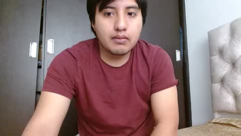 Snapshot of julianalvarez95 chatting on May 2026 05:30:01 PM Julian online show from May 2026 05:30:01 PM
