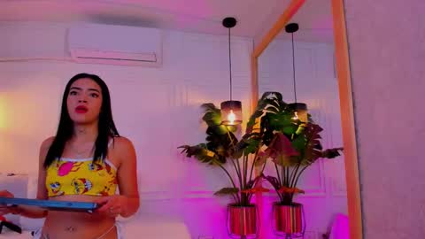julianna_suarez online show from October 2025 03:04:02 AM