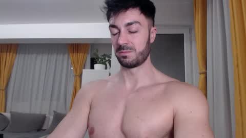 JulianRoyce online show from March 2026 11:32:01 PM