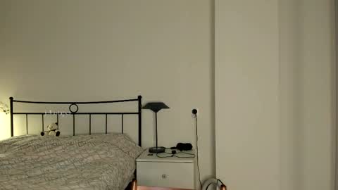 julia online show from February 2025 03:15:02 PM