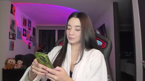 Jeimy Help me to reach 100 thumbs up online show from February 2026 02:02:02 AM