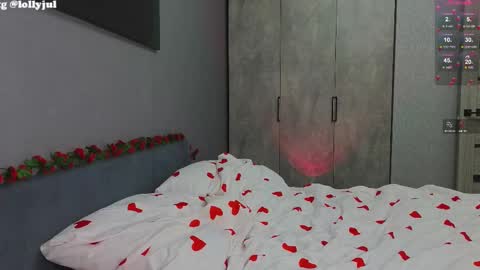 Snapshot of julidropp chatting on February 2025 11:58:02 PM julidropp online show from February 2025 11:58:02 PM