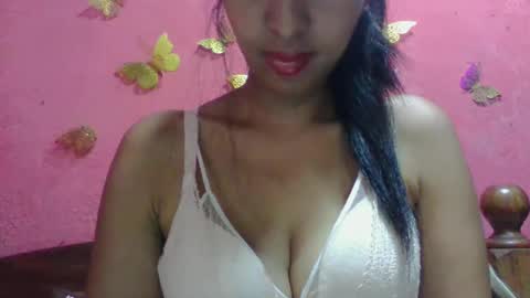 julie0612 online show from October 2025 11:21:01 AM