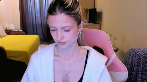 Julie online show from February 2026 04:38:01 AM