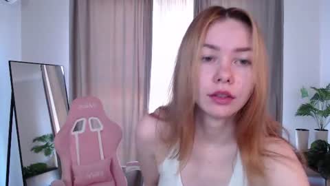 Snapshot of julie_meow246 chatting on June 2026 06:59:01 AM Julie online show from June 2026 06:59:01 AM