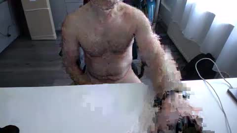 Snapshot of julienneedyou chatting on November 2025 09:53:01 AM julienneedyou online show from November 2025 09:53:01 AM