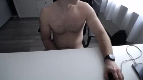 Snapshot of julienneedyou chatting on November 2025 09:36:01 AM julienneedyou online show from November 2025 09:36:01 AM