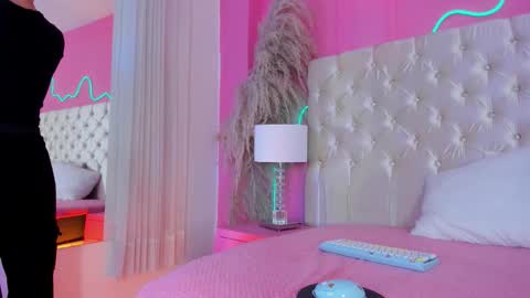 Julieta  online show from March 2026 11:43:02 AM