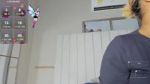 Snapshot of julieta_flower chatting on November 2025 01:33:02 PM Julieta IG juietaflower06 online show from November 2025 01:33:02 PM