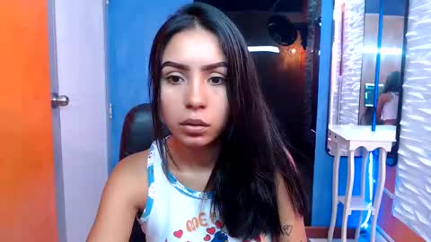 Snapshot of julieta_fn chatting on November 2025 01:35:02 PM julieta_fn online show from November 2025 01:35:02 PM