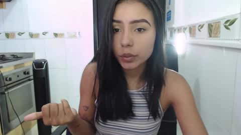Snapshot of julieta_fn chatting on November 2025 02:39:02 PM julieta_fn online show from November 2025 02:39:02 PM