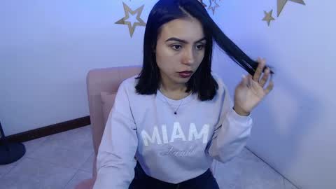 Snapshot of julieta_fn chatting on June 2026 02:52:01 PM julieta_fn online show from June 2026 02:52:01 PM
