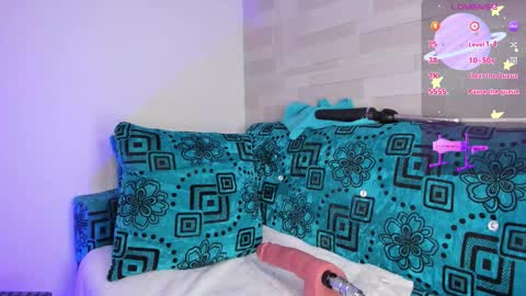 Mitchell  Independent model online show from March 2026 12:38:02 AM