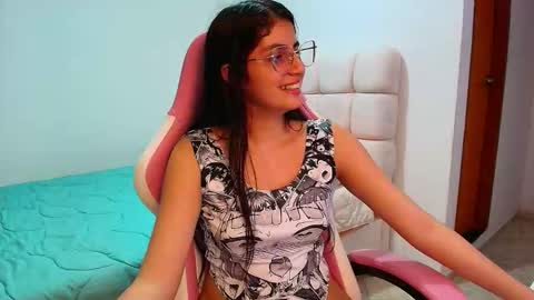 Snapshot of julieta_rose19 chatting on November 2025 03:48:01 AM julieta_rose19 online show from November 2025 03:48:01 AM