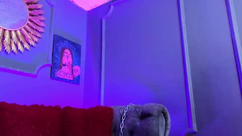 Snapshot of julieta_russell chatting on February 2025 03:05:02 PM Julieta online show from February 2025 03:05:02 PM