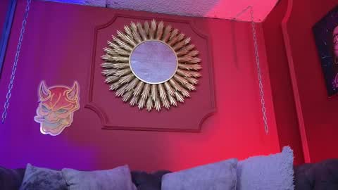 Snapshot of julieta_russell chatting on November 2025 12:05:01 PM Julieta online show from November 2025 12:05:01 PM