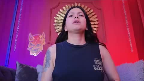 Snapshot of julieta_russell chatting on November 2025 12:48:02 PM Julieta online show from November 2025 12:48:02 PM