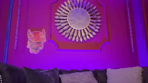 Snapshot of julieta_russell chatting on December 2025 11:26:02 AM Julieta online show from December 2025 11:26:02 AM