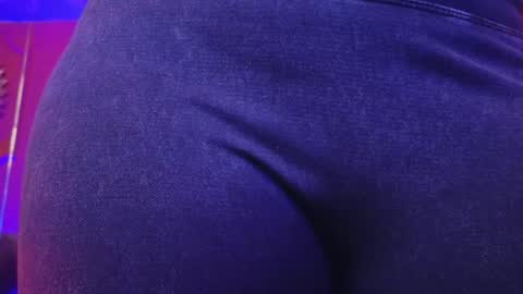 Snapshot of julieta_russell chatting on January 2026 11:58:01 AM Julieta online show from January 2026 11:58:01 AM