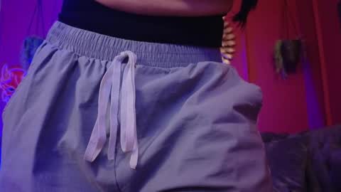 Snapshot of julieta_russell chatting on February 2026 11:58:01 AM Julieta online show from February 2026 11:58:01 AM