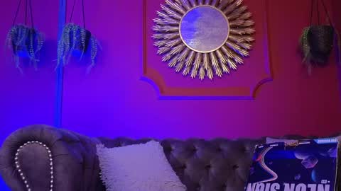 Snapshot of julieta_russell chatting on February 2026 11:36:01 AM Julieta online show from February 2026 11:36:01 AM