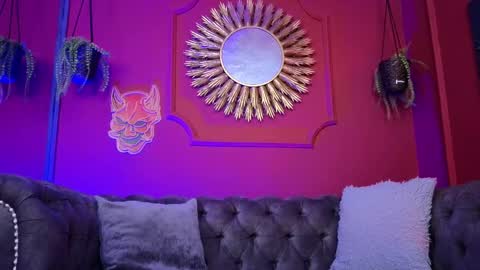 Snapshot of julieta_russell chatting on February 2026 11:22:01 AM Julieta online show from February 2026 11:22:01 AM