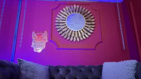 Snapshot of julieta_russell chatting on February 2026 12:04:02 PM Julieta online show from February 2026 12:04:02 PM