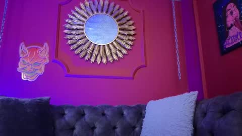 Snapshot of julieta_russell chatting on February 2026 12:38:01 PM Julieta online show from February 2026 12:38:01 PM