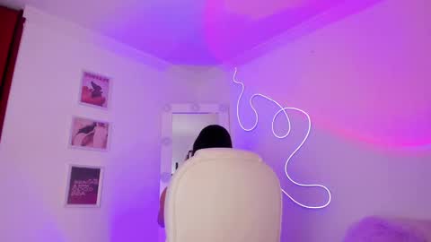 julietabomgv online show from March 2025 11:20:02 PM