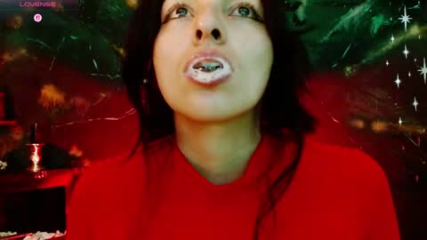 Snapshot of julieth_sex1 chatting on May 2026 06:11:01 AM online show from May 2026 06:11:01 AM