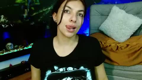 Snapshot of julieth_sex1 chatting on July 2026 09:48:02 AM online show from July 2026 09:48:02 AM