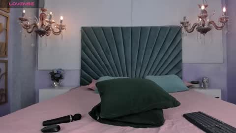 Juliet online show from September 2025 03:54:01 AM