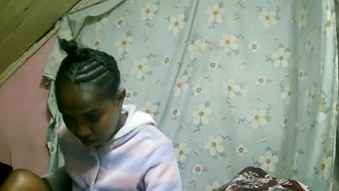 Snapshot of juliette9794 chatting on September 2025 12:01:02 AM juliette9794 online show from September 2025 12:01:02 AM