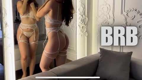 Julie online show from February 2025 06:51:01 PM