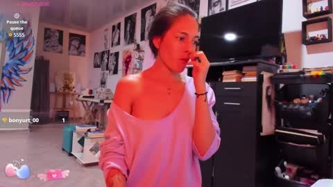 juliette online show from February 2025 10:17:02 PM