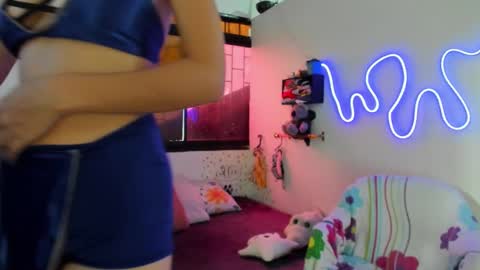 juliette online show from October 2025 05:28:01 PM