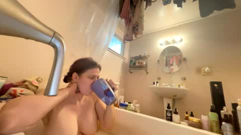 Snapshot of juliettelatte81200 chatting on July 2026 07:05:01 PM juliettelatte81200 online show from July 2026 07:05:01 PM