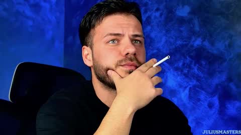 JULiUS   online show from February 2026 09:45:01 PM