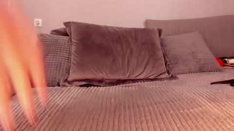 jullia_moor online show from September 2025 02:33:01 AM