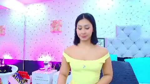 Snapshot of jullietareyes chatting on June 2026 12:08:01 PM Julieta Reyes online show from June 2026 12:08:01 PM