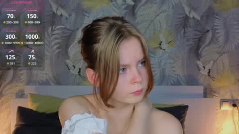 Snapshot of jullietebliss chatting on October 2025 04:57:01 PM Julie online show from October 2025 04:57:01 PM